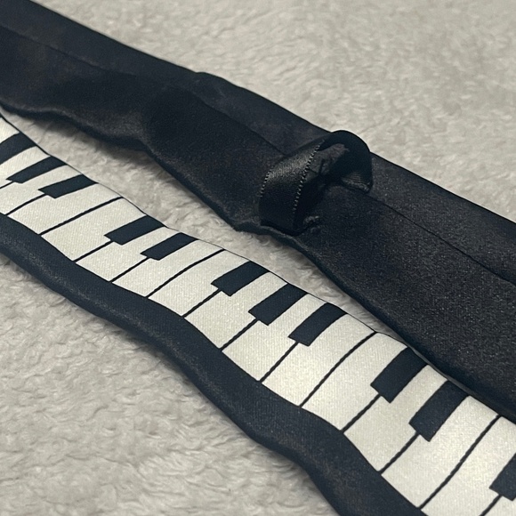 Piano Tie - Skinny Keyboard Tie for Musicians / Costumes - Picture 3 of 8